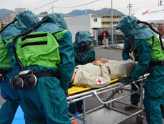 病院職員によるNBC災害対策訓練